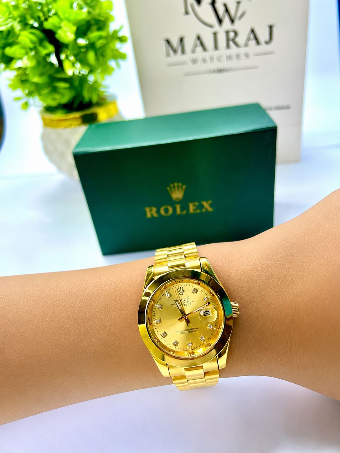 Rolex Gold  + Gold Dial with DATEJUST function| Water Proof | Stainless steel